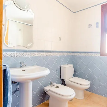 Room In A House In Fuengirola *